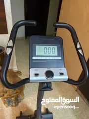  1 جهاز مشي بحاله ممتازه