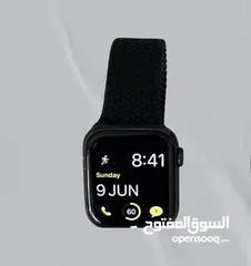  1 ساعة ابل المنيوم مقاس 44 مليمتر (الجيل الاول) بسعر حرققق Apple watch SE GPS aluminum 44 mm (1st gen)