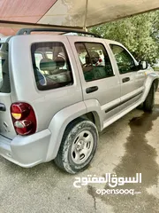  5 جيب JeeP جيب نظيف ليبرتي سبورت استخدام راقي حالة ممتازة كاميرة خلفية شاشة ديجتال تواير بيمة سنة دبل