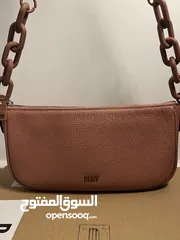  2 شنطة ( DKNY) الاصليه للبيع