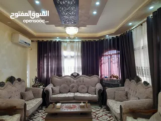  14 مزرعة مع بيت للبيع