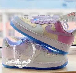  3 حذاء Nike الأكثر طلبا والأكثر مبيعا( حذاء يتغير لونه مع أشعة الشمس ) (الكمية محدودة) (37 - 38 - 39 )