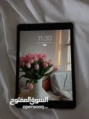  7 أيبات آبل الجيل 9 ( التاسع) iPad 9th  generation استعمال نظيف   نرد علي رسائل فقط