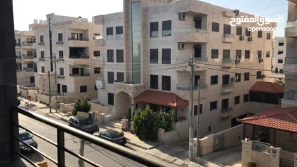  2 شقة مميزة للايجار في اجمل موقع بمنطقة الجندويل- مقابل حديقة الوحدة