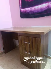  9 للبيع غرفة نوم تتكون من  ( خزانة - مكتب - سريرين)