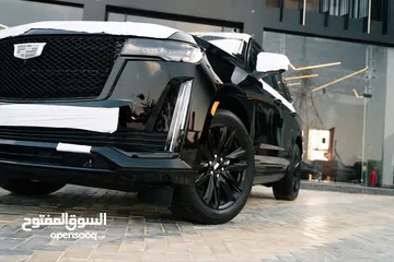  1 Cadillac Escalade 2024