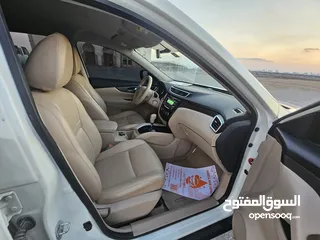  8 Nissan x trail model 2015 gcc full auto good condition very nice car everything perfect