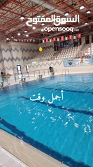  1 مدربة سباحة
