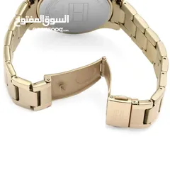  6 ‏TOMMY HILFIGER الاصليه