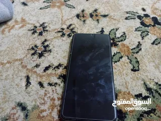  2 هاتف  ZTE    rom64gb  ram:6 ;4+2gb  camera:8mp  battery:5000mAh
