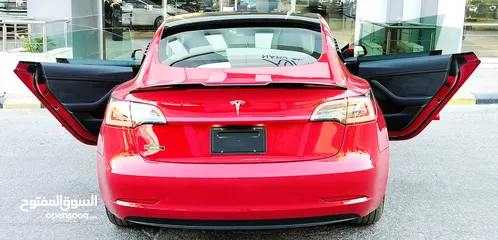  12 تيسلا 2023 model 3 فحص كامل 4 جــيــد ممشى قليل 18 الف بحالة الوكالة لون مميز بسعر لقطة ومحروووق