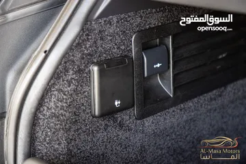  8 Range Rover Vogue Hse 2020 Plug in hybrid   السيارة بحالة الوكالة و قطعت مسافة 50,000 ميل فقط