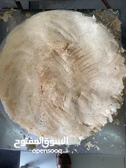  1 نوفر خبز عماني ( رخال / رقاق ) وخبز شباتي طازج يوميا