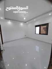  6 في ارقى مناطق الجاردنز 90م شقة سكنيه و استثمارية