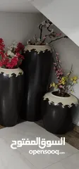  2 ‏luxurious vases in excellent condition   مزهريات فخمة بحاله ممتازة