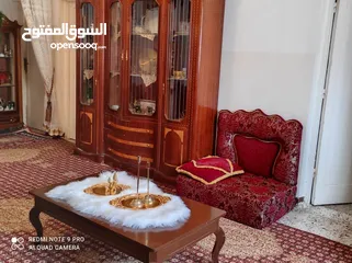  16 شقة في طرابلس باب بن غشير خلف ناد الاتحاد الدور الثاني  اوراق ملك  من المالك طول