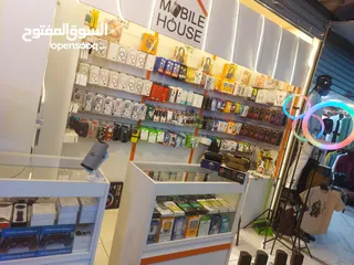  26 محل موبايلات في اجمل موقع في وسط البلد شارع الملك طلال