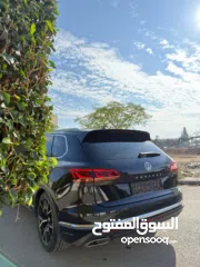  9 VOLKSWAGEN TOUAREG 2020
