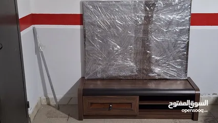  2 طاوله تلفزيون مع ظهر خشب جديده للبيع