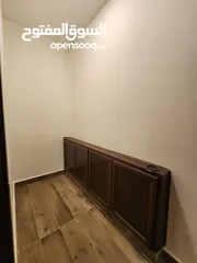  12 شقة طابقية للبيع في حي الصحابة - ref : 14579