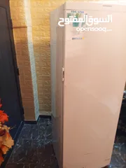  2 فريزر نوع بيكو شبه جديد
