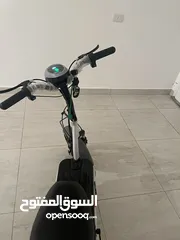  1 دراجة كهربائية