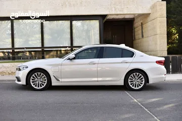  6 بي ام دبليو الفئة الخامسة بلج ان هايبرد 2019 BMW 530e Plug In Hybrid