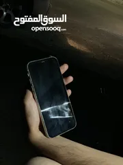  5 ايفون 11  128gb بحالة جيدة جدا