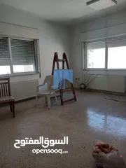  15 شقة طابقية مميزة للبيع في الرابية  - قرب البولندية طابق ثالث 300م بسعر مغري