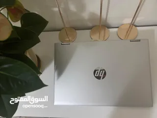  1 لابتوب يتحول الى تابلس بحالة الجديد مع كفالة سنة