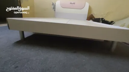  3 تخت مفرد ونص+مكيته