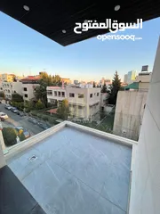  1 في موقع مميز في أم أذينة تملك شقة طابق أخير مع روف 215م بتشطيبات راقية / ref 9509