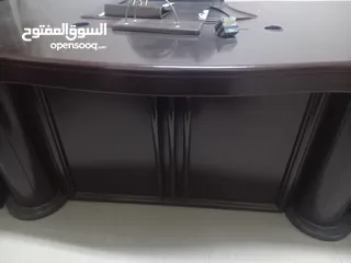  3 مكتب مع مرفقات للبيع خشب لاتيه