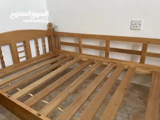  2 هيكل سرير خشبي