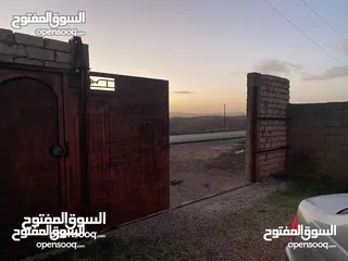  1 قطعة أرض للايجار في غريان مروان  مسيجه وباب سحاب وفصكيه وصاله حمام للايجار مساحتها 1000م علي الرئيسي