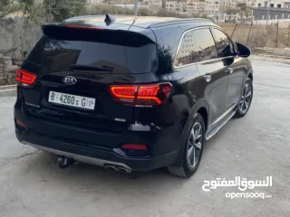  5 كيا سورينتو بسعر مميزز كاش