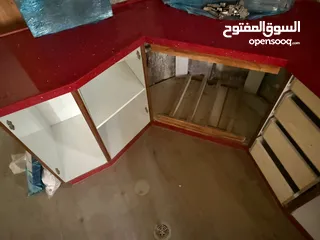  5 مطبخ ايطالي فاخر شبه جديد للبيع- خشب بلوط