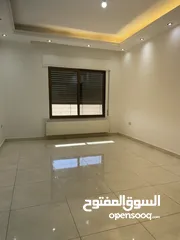  17 شقة سوبر ديلوكس طابق ثاني للبيع في الرونق / البيادر من المالك مباشرة