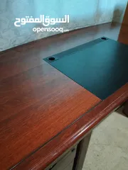  8 مكتب وكرسي وخزانه
