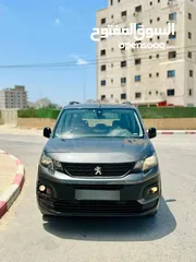  2 بيجو ريفتر 2022 فل اضافات  سعر مميز ع الكاش