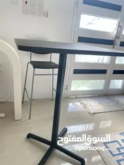  4 طاولة مع كرسي