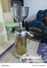  2 ماكينه طحن قهوه واحد فاز بحال الوكالة استخدام بسيط قويه جدا وغير مصلحه الماكنه قويه بطحن وطحنها بودر