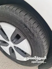  19 كيا سول كهربائية موديل 2018 لون ابيض وارد كوري
