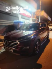  2 هونداي توسان 2019  فل إضافات  جنط مغنيسيوم كراسي جلد لون خمري كهرباء  فتحة سقف بانوراما تدفئة وتبريد