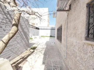  15 شقة غير مفروشة للإيجار 200م2 ( Property 19443 )-174977282