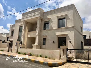  1 فيلا مستقلة و مميزة للبيع في عبدون مع مسبح خاص و حديقة