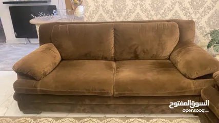  1 طقم امريكي وارد لامارات 350