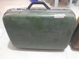  4 حقائب سفر عدد2للبيع نوع دبلوماسي القديم صنع تايواني اصلي