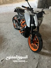  1 KTM DUKE 390  للبيع