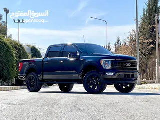  4 2022 FORD F-150 Platinum Hybrid Black-Edition
